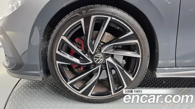 Volkswagen Golf Sportsvan 2024 thumb 4