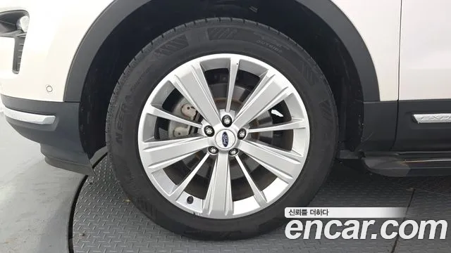 Ford Explorer 2019 thumb 5