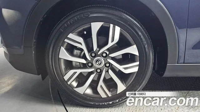 KG_Mobility_Ssangyong TIBOLI 2018 thumb 5