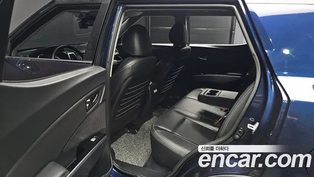 KG_Mobility_Ssangyong TIBOLI 2018 thumb 12