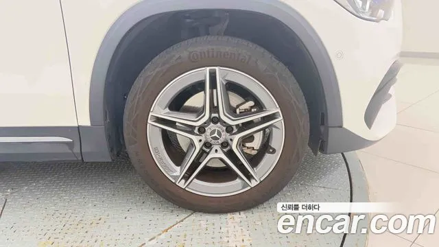 Mercedes-Benz GLA 2022 thumb 9