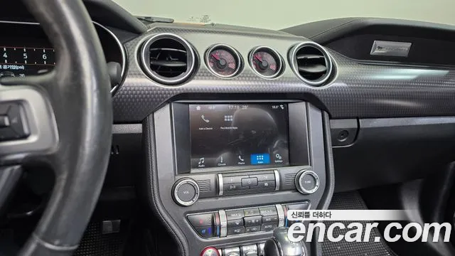 Ford Mustang Mach-E 2018 thumb 12