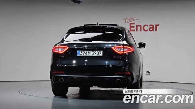 Maserati Levante 2019 thumb 3