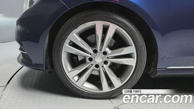 Mercedes-Benz E-Класс 2015 thumb 5