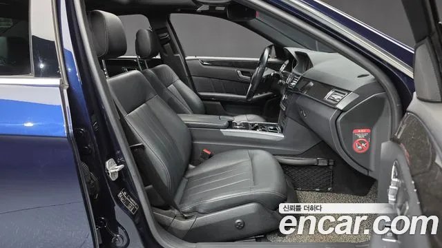 Mercedes-Benz E-Класс 2015 thumb 11