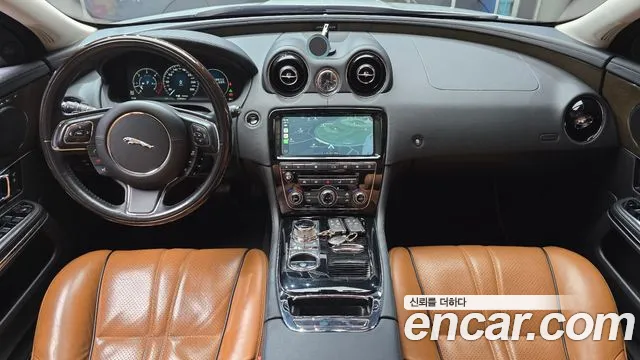 Jaguar XJ 2018 thumb 7