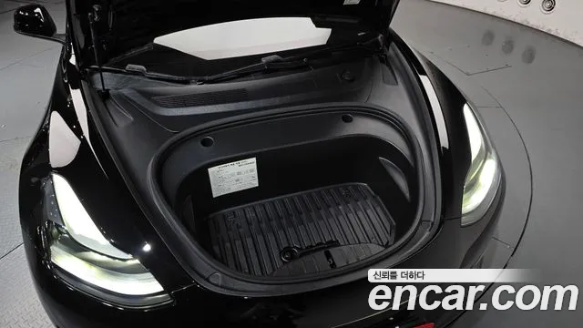 Tesla Model 3 2021 thumb 5