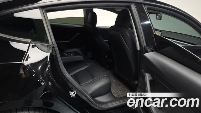 Tesla Model 3 2021 thumb 11