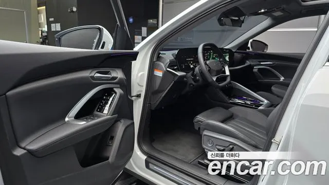 Audi Q5 2025 thumb 10