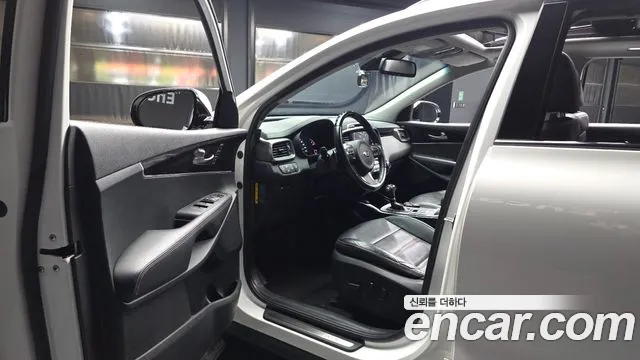 Kia Sorento 2015 thumb 10