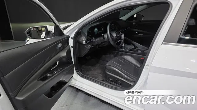 Hyundai Avante 2022 thumb 10