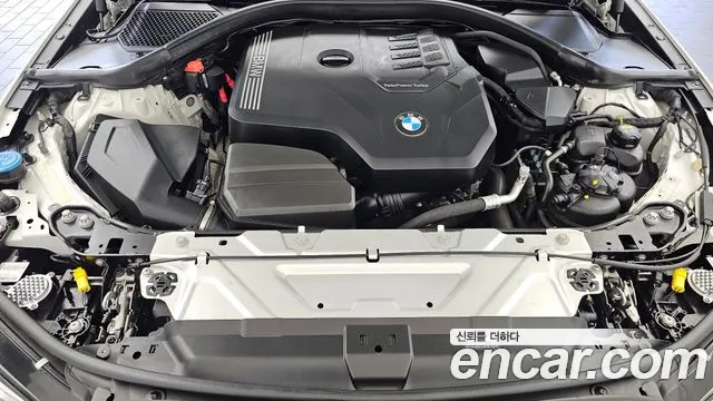 BMW 3-Series 2021 thumb 6
