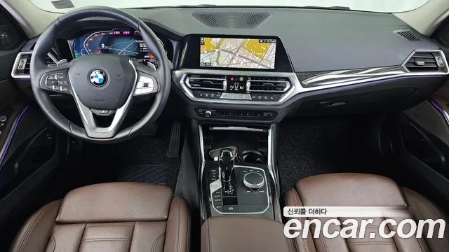 BMW 3-Series 2021 thumb 7