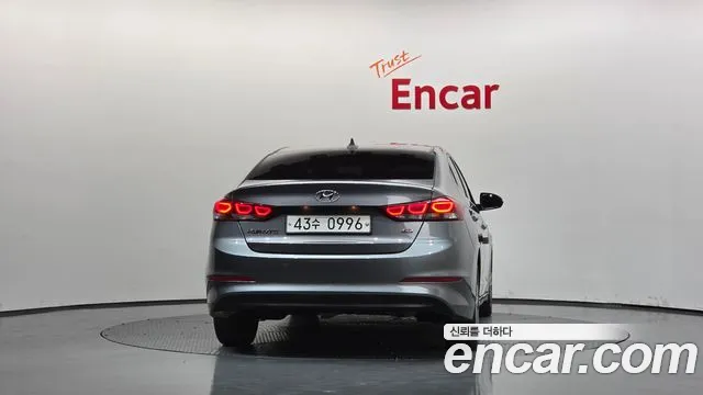 Hyundai Avante 2015 thumb 4