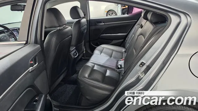 Hyundai Avante 2015 thumb 11