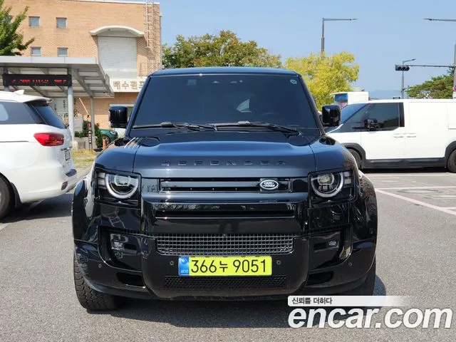 Land Rover Defender 2025 thumb 11