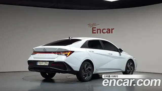 Hyundai Avante 2023 thumb 2