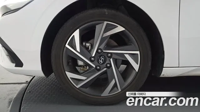 Hyundai Avante 2023 thumb 5