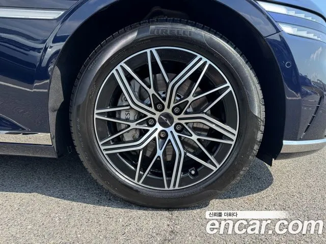 Genesis G90 2022 thumb 5