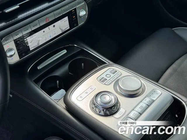 Genesis G90 2022 thumb 9