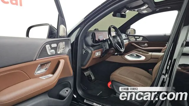 Mercedes-Benz GLS 2023 thumb 10
