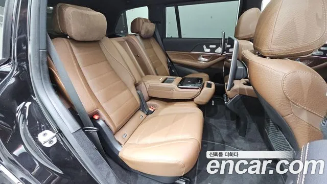 Mercedes-Benz GLS 2023 thumb 12