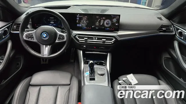 BMW i4 2022 thumb 7