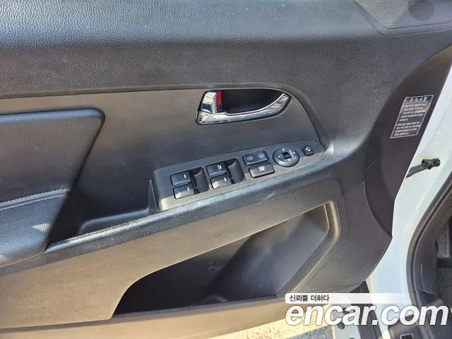 Kia Sportage 2012 thumb 7