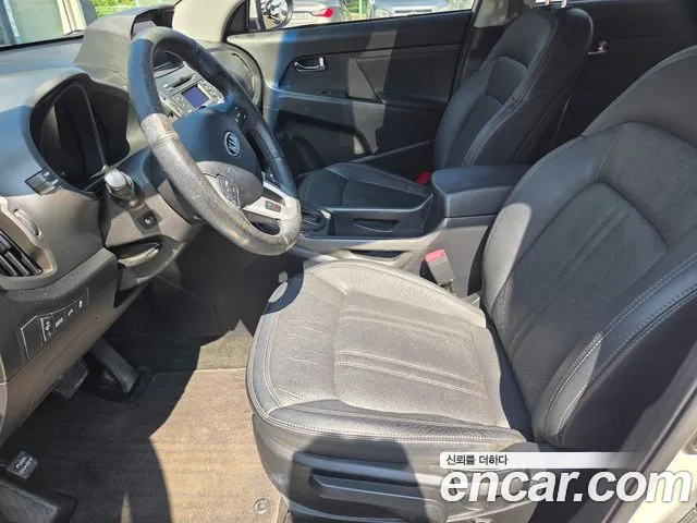 Kia Sportage 2012 thumb 8