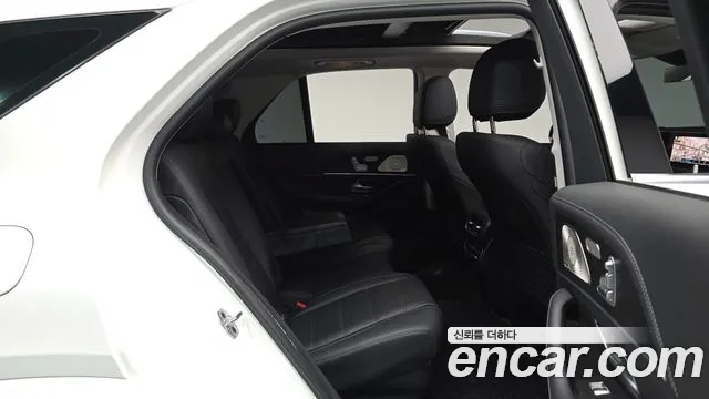 Mercedes-Benz GLE 2023 thumb 10