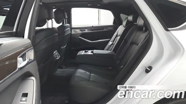 Genesis G80 2019 thumb 11