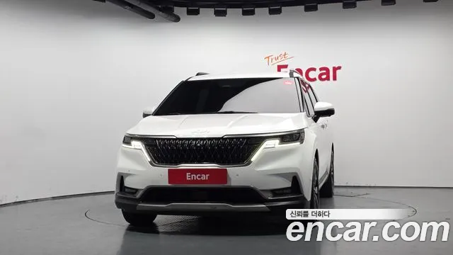 Kia Carnival 2021 thumb 3
