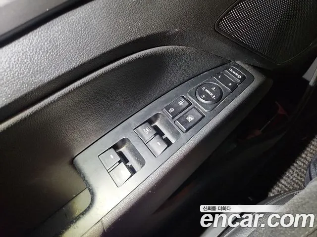 Hyundai Avante 2016 thumb 8