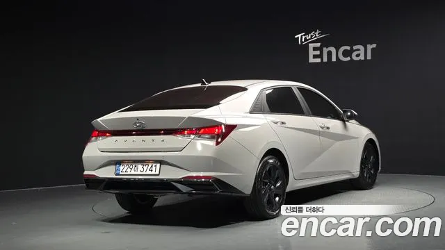 Hyundai Avante 2022 thumb 2