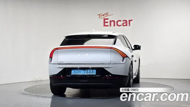 Kia EV6 2021 thumb 3