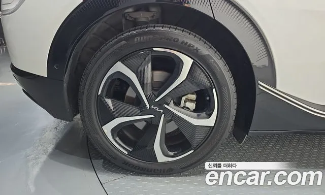 Kia EV6 2021 thumb 4