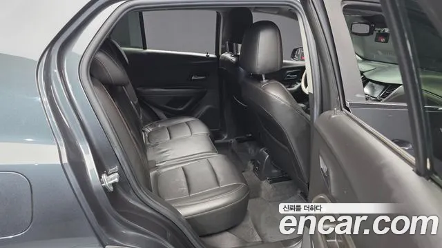 ChevroletGMDaewoo Tracker 2016 thumb 12