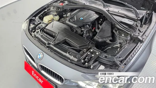 BMW 3-Series 2015 thumb 5