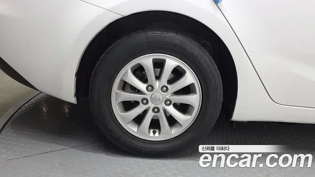 Kia K3 2014 thumb 5