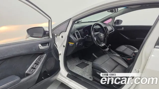 Kia K3 2014 thumb 10