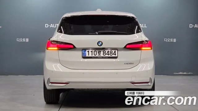 BMW 2-Series 2024 thumb 5