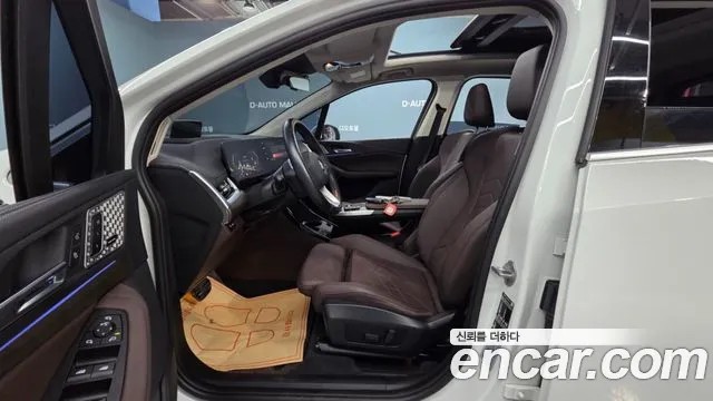BMW 2-Series 2024 thumb 10