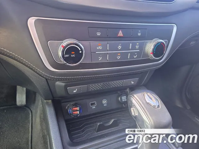 KG_Mobility_Ssangyong Rexton 2019 thumb 9