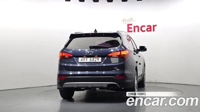 Hyundai Santa Fe 2015 thumb 4