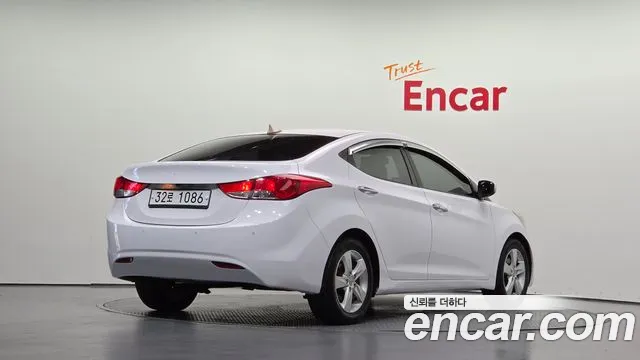 Hyundai Avante 2013 thumb 2