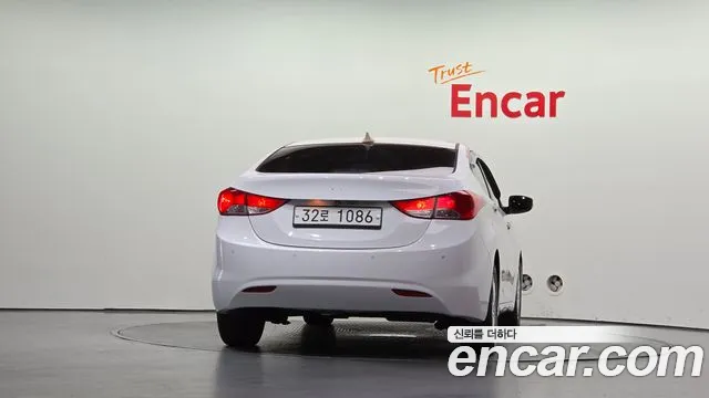 Hyundai Avante 2013 thumb 4