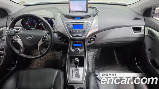 Hyundai Avante 2013 thumb 7