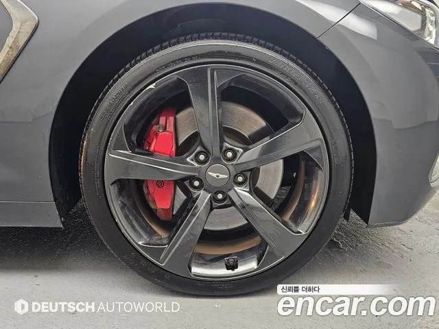 Genesis G70 2018 thumb 5