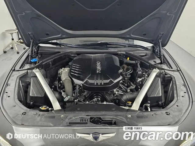 Genesis G70 2018 thumb 6