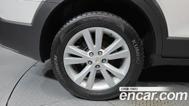 ChevroletGMDaewoo Captiva 2015 thumb 5